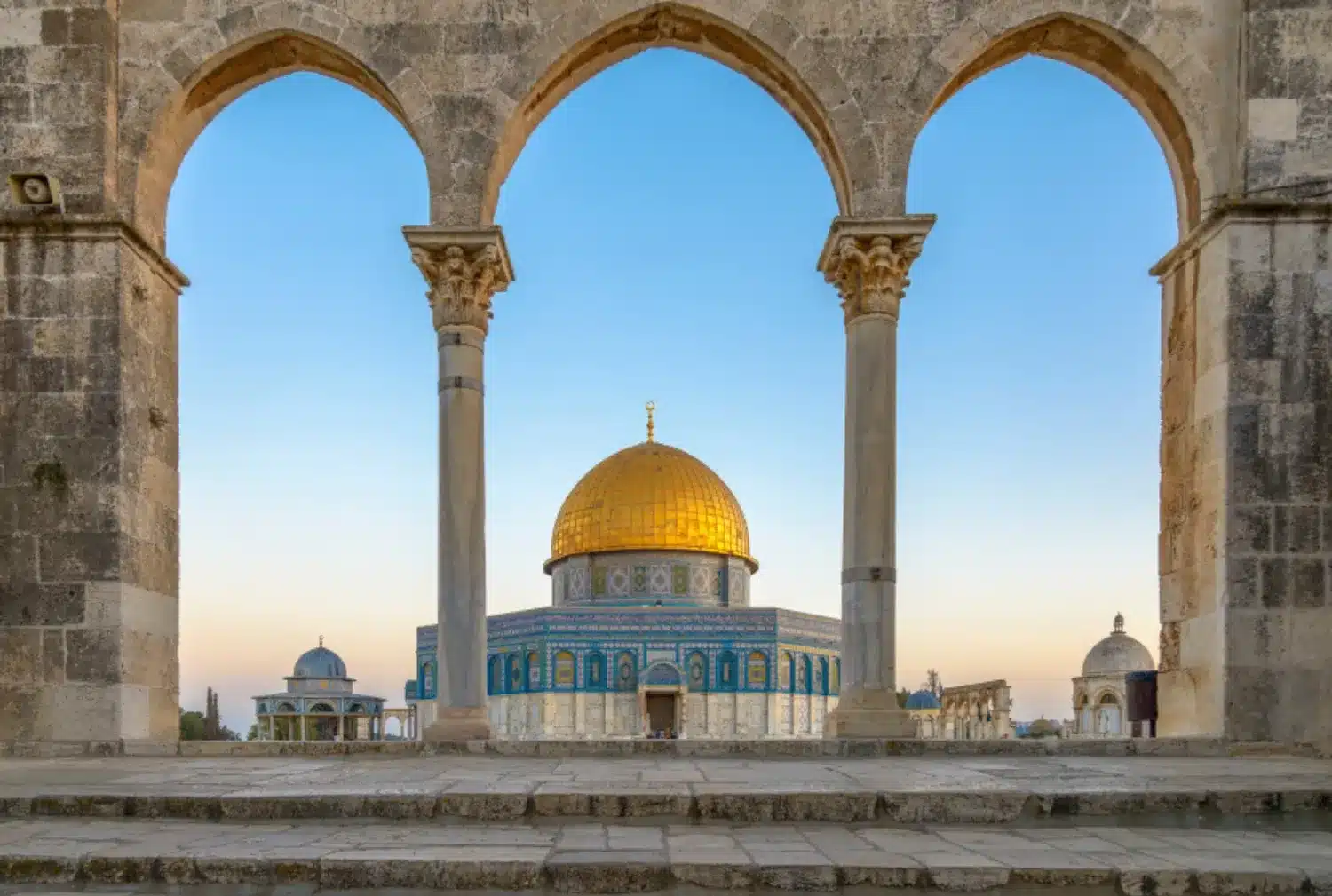 vue sur la mosquée al aqsa dernière des colonnes en voute