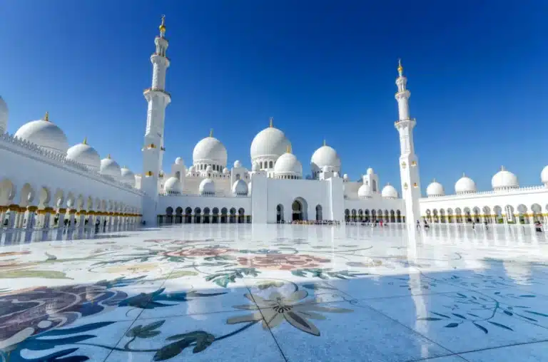 mosquée d'Abu Dhabi mythique