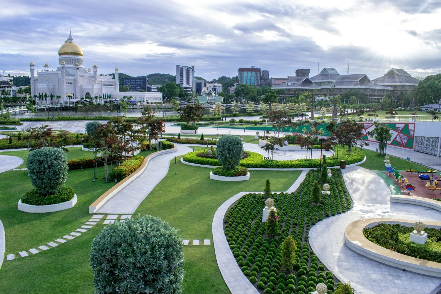 Brunei hijra