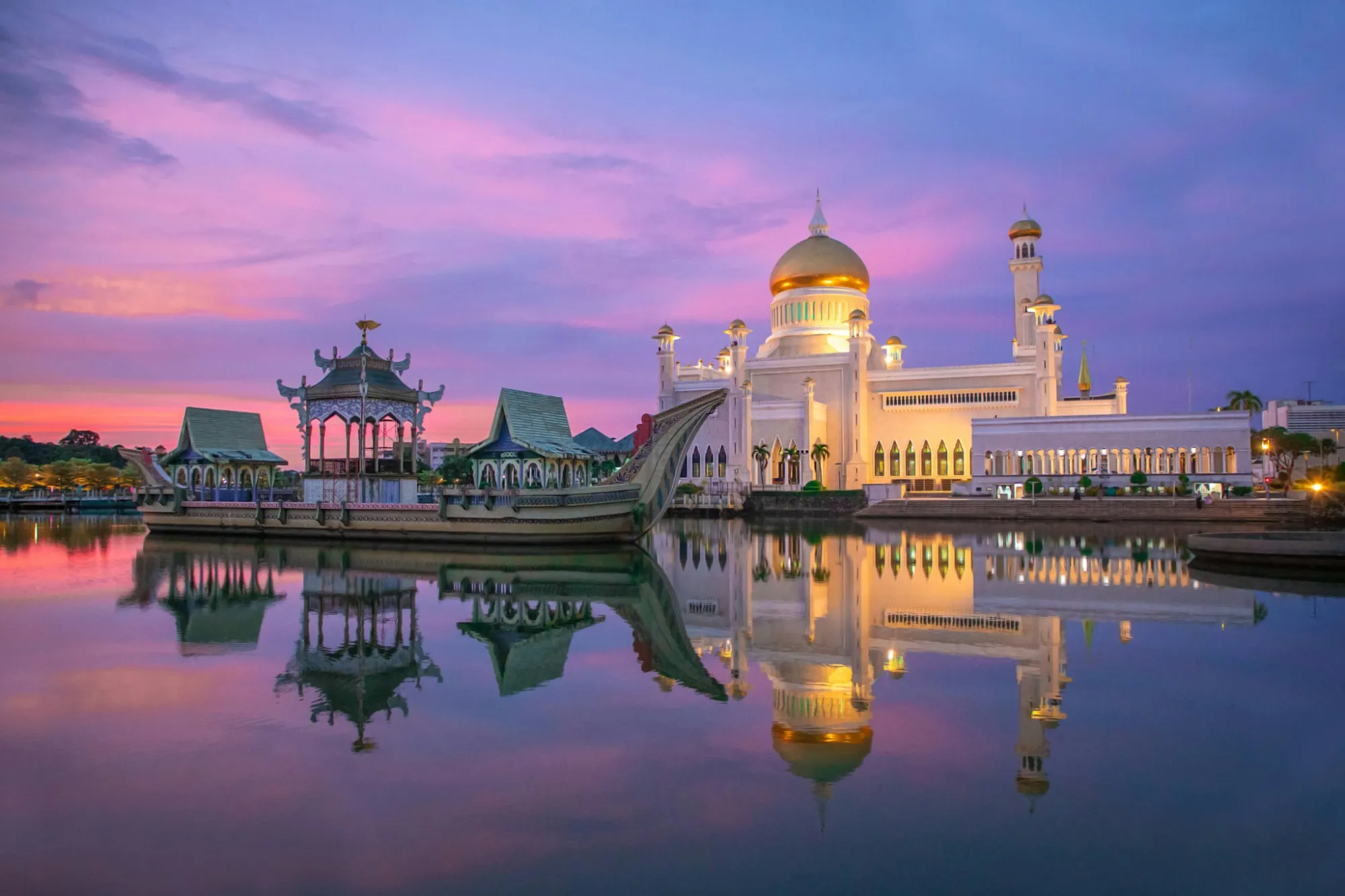 Mosquée Omar Ali Saifuddien de Bandar Seri Begawan — Brunei