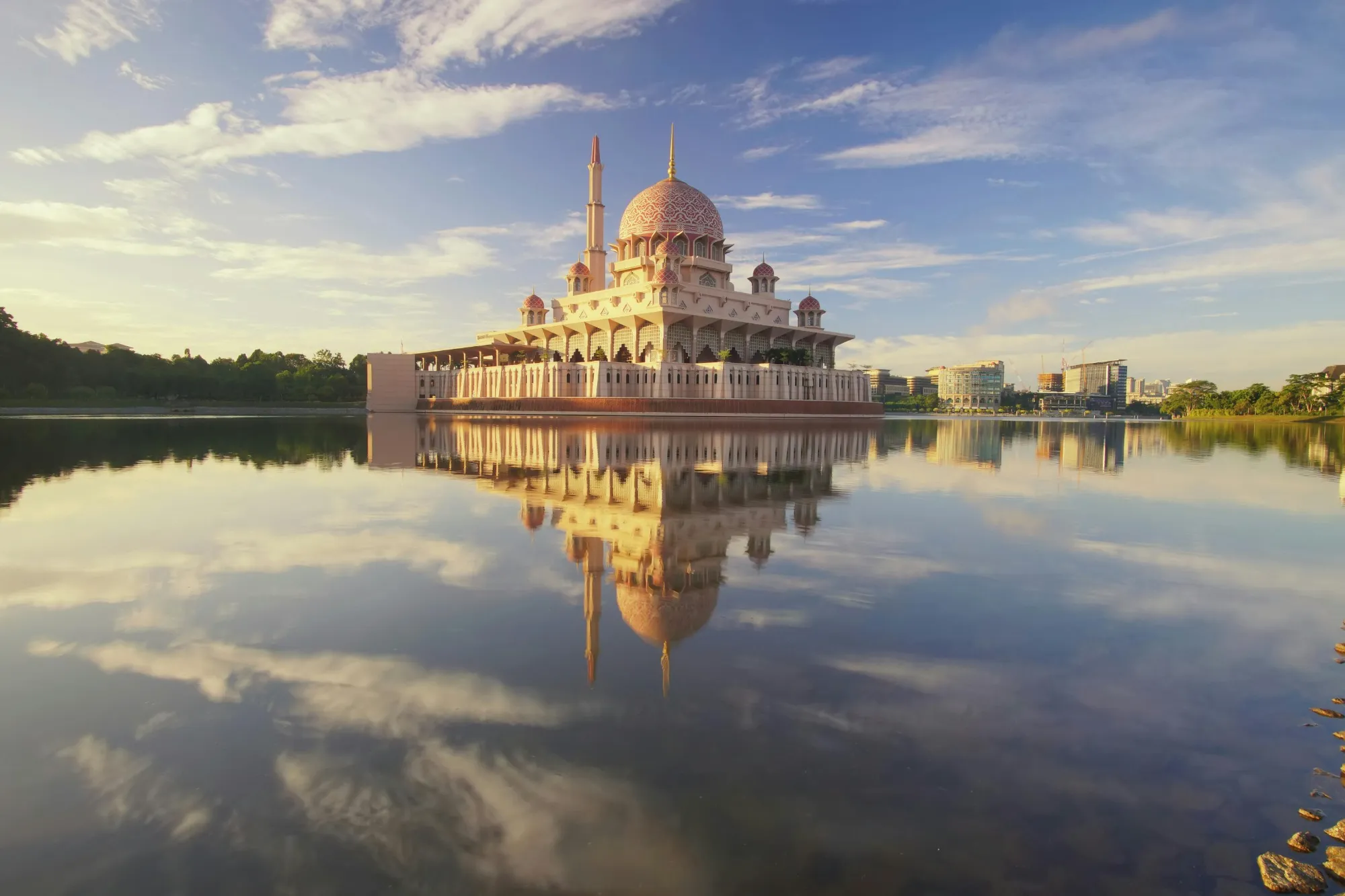 Mosquée Nationale de Kuala Lumpur — vie islamique en Malaisie