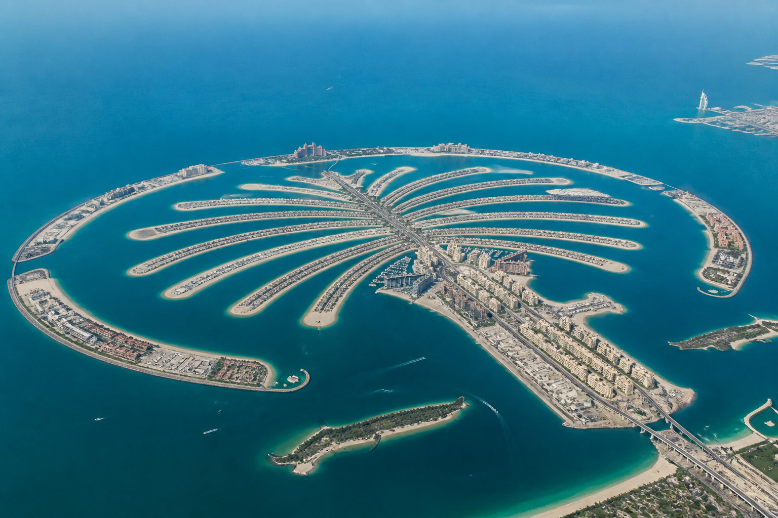 Littoral et mangroves : s'installer au bord de l'eau à Dubaï ou Abu Dhabi